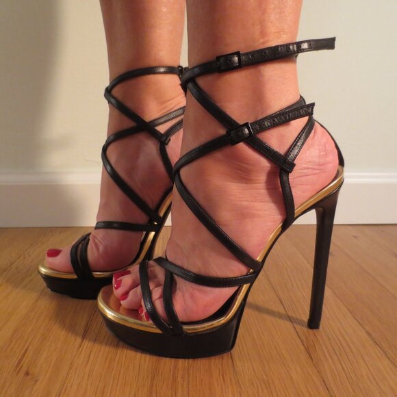 Stunning Strappy Black SAINT LAURENT High Heel Platform Sandals - Picture 3 of 16